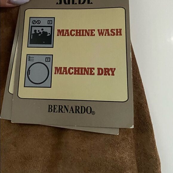 Bernardo Tan Real Suede Pants Size 8 New with tags - Picture 7 of 16